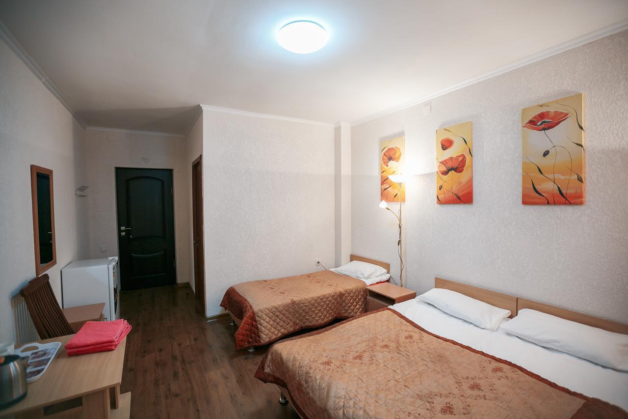 Evropa Hotel Bosteri Ngoại thất bức ảnh