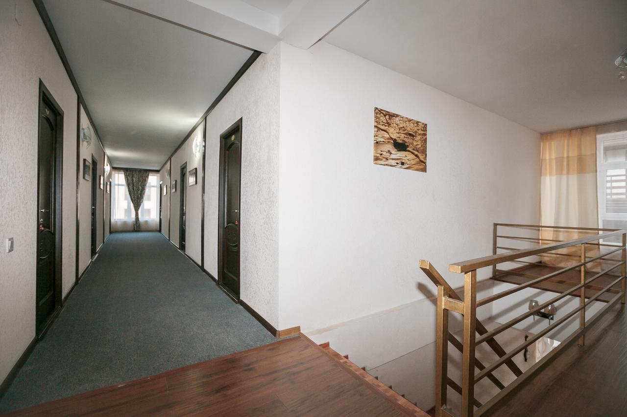 Evropa Hotel Bosteri Ngoại thất bức ảnh