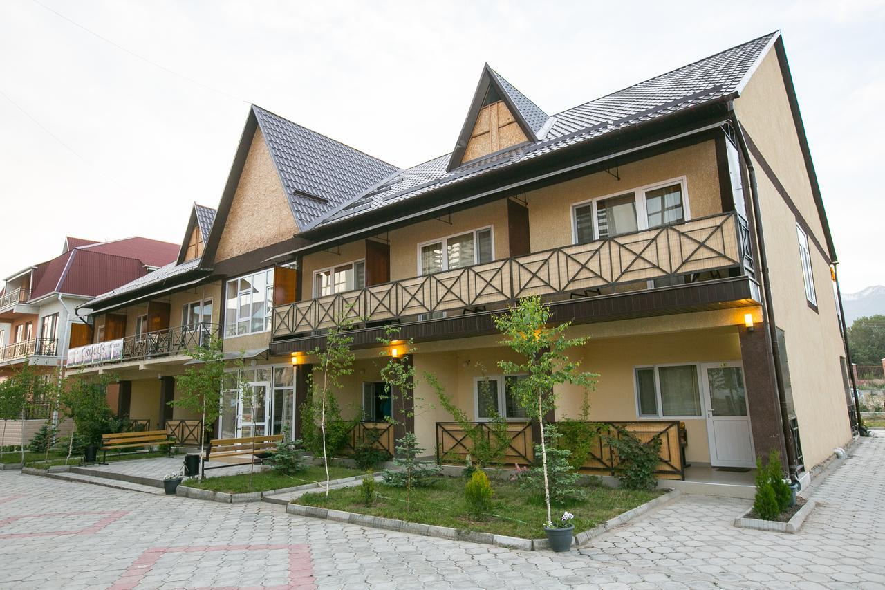 Evropa Hotel Bosteri Ngoại thất bức ảnh