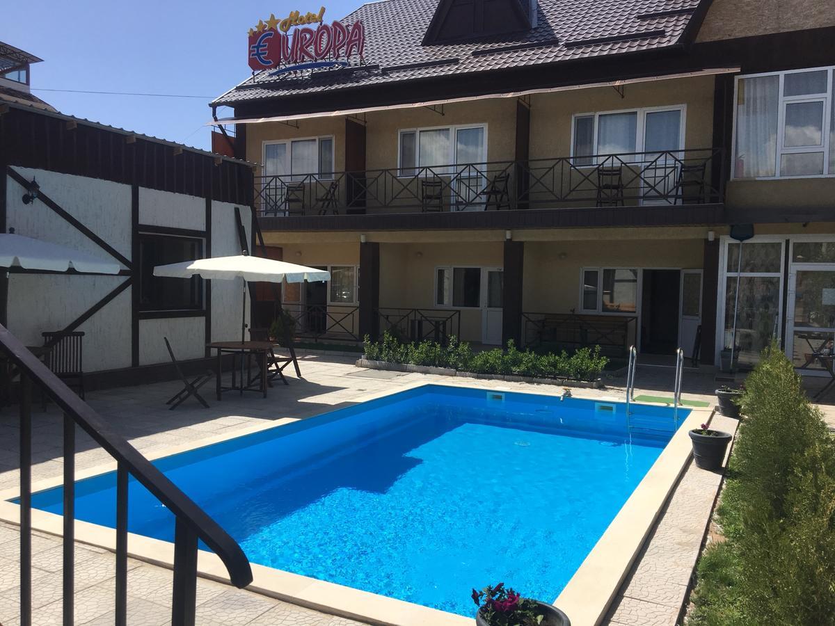 Evropa Hotel Bosteri Ngoại thất bức ảnh